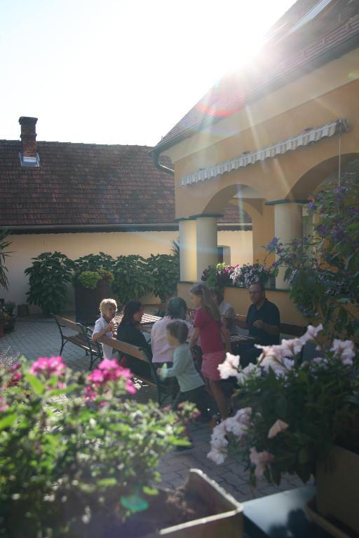 Ferienhof Uhudler-Arkaden Щегерсбах Екстериор снимка